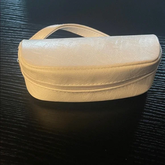 Oakley Glasses Case - Picture 3 of 5